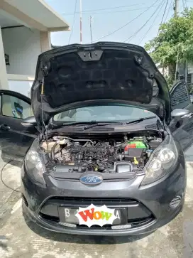 Jual Ford fiesta 1.4 KM RENDAH 2011