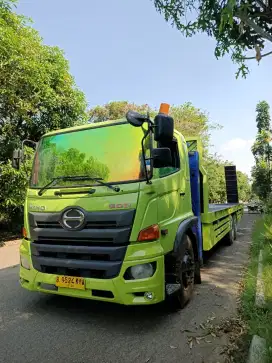 Hino Crane Selfloader