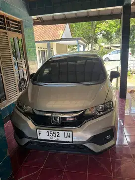di jual honda jazz RS manual 2015 km low antikk