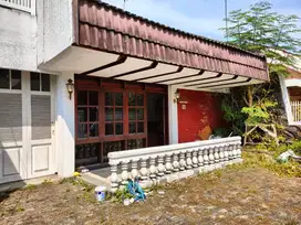 Rumah lama Di Sayap Riau Bandung