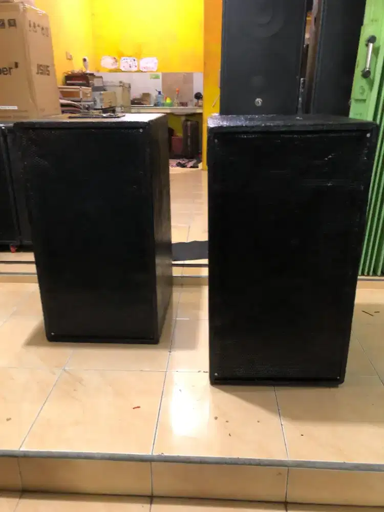 Speaker 15 Inch Double Sepasang Box Dan Isi 15 Inch x 2 Perbox