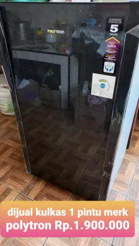 Dijual kulkas merk polytron 1 pintu