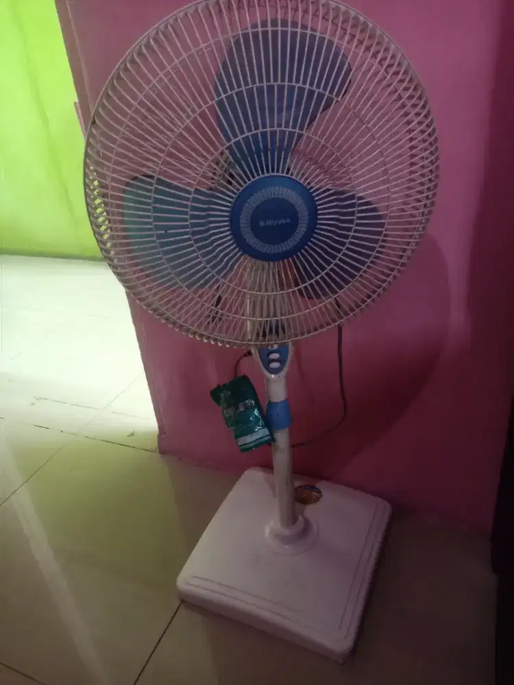 Di jual kipas anggin besar kuat dan kencang x anggin nya merek miyako