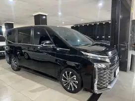 Toyota Voxy 2.0 Automatic Tahun 2024