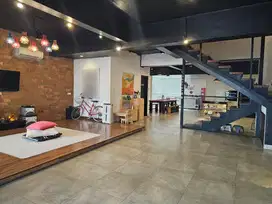 Villa komplek The Palace Residence daerah medan Polonia