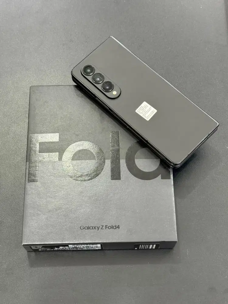Samsung Z Fold 4 5G Black 12/512Gb (SEIN)