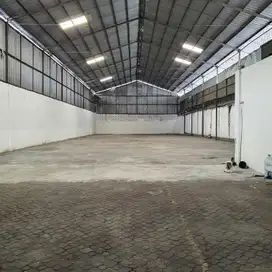 Disewakan GUDANG  RAYA MANUKAN, strategis bisa buat usaha