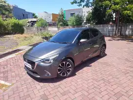 DP MURAH Mazda 2 1.5 R Skyactiv Bensin Matic 2018 Abu-Abu YE