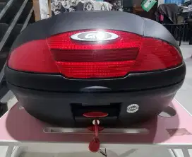 Box Givi E45 with stoplamp