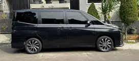 Toyota Voxy 2024 Bensin