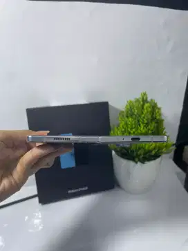 SAMSUNG Z FOLD 5 5G RAM 12/512GB ORIJINAL SEIN NORML

TAMPILAN