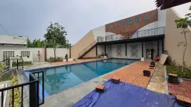 Rumah siap huni tanpa DP, fasilitas kolam renang di karawaci tangerang