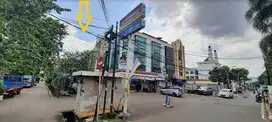 Sewa  Ruko 3,5 Lantai di Jl.Bekasi timur 9,  Jatinegara, Jakarta Timur