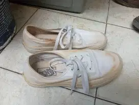 dijual sepatu vans