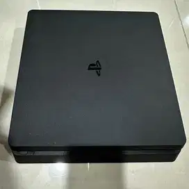 PS4 Slim 500GB + 2 stik (ori mesin dan pabrik) - Mulus, fungsi normal