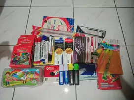 Borongan alat tulis sisa stock jualan
