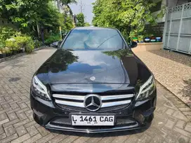 MERCY/MERCEDES BENZ 1.5 C200 EQ BOOST 2019 HITAM MATIC