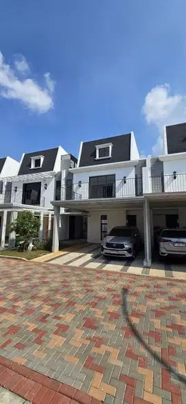 Rumah di Cluster Wisteria Jakarta Garden City, Jakarta Timur