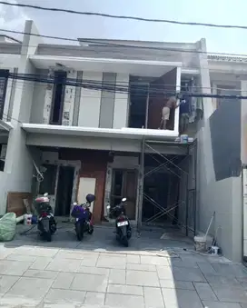 Rumah Baru Di Cempaka Putih Tengah