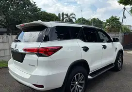 Fortuner VRZ 2016 diesel. Bukan SRZ (bensin) bukan G (tipe yg bawah)