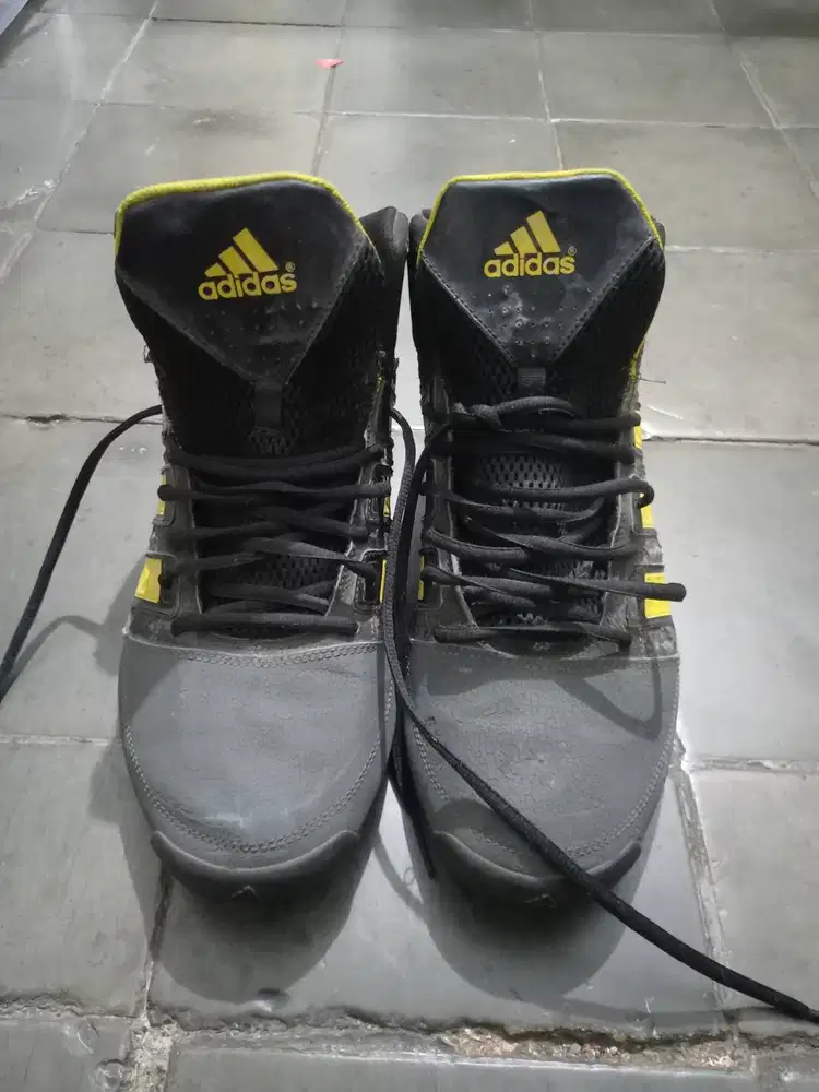 Adidas neo basket ball size 46
