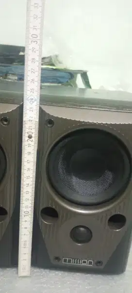Speaker pasif  ,kecil kecil cabe rawit.
