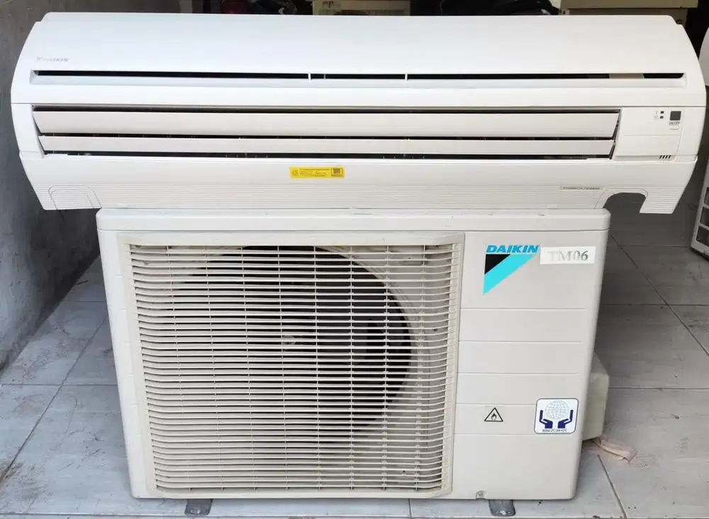 Ac bekas merk Daikin 2 pk