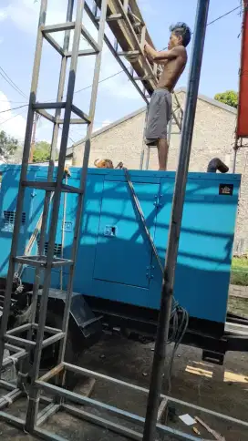 Sewa Genset 40KVA / sewa sound system / tenda weding