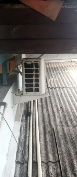 Service AC bongkar pasang AC tambah freon AC perbaikan ac