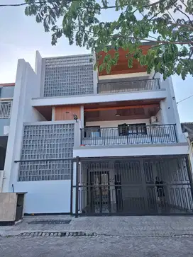 Rumah Mewah 3 Lt, Siap Huni Sukdono Sidoarjo.