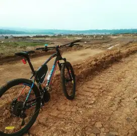 Sepeda gunung MTB Thrill