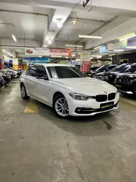 BMW 320i Sport F30 Facelift LCI 2016 Terawat 2017