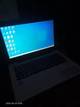 Laptop Asus E1 RAM 4
