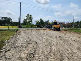 Mangku Aspal Tanah Di Jl Sidokato Godean