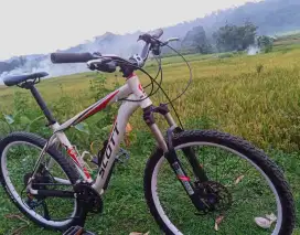 Sepeda MTB Scott aspect