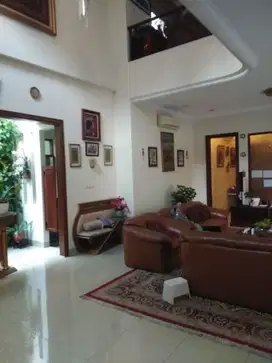 Rumah Mewah Harga NJOP Desain Classic Mediterania Di Pondok Indah Jakarta Selatan