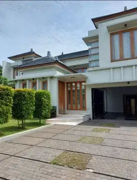 Rumah Mewah Strategis Di Area Cipete Jakarta Selatan