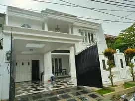 Rumah Mewah Dalam Komplek Perumahan Di Pulo Gebang Jakarta Timur