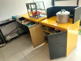 Kios perlengkapan dagang