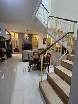 Rumah Bagus Mewah Strategis Siap Huni Di Kawasan Depok