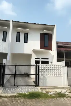 RUMAH 2 LANTAI Siap Huni Harga murah di Harapan Indah