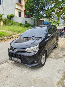 Dijual Cepat Toyota Avanza Veloz 1.3 Tahun 2015
