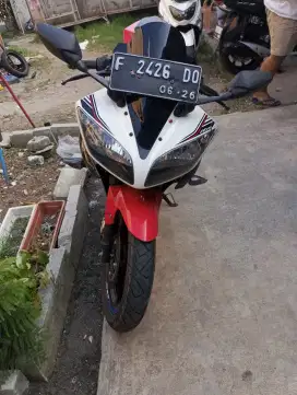 DIJUAL YAMAHA R15 V2 PAJAK PANJANG SEGEL LOW KM TERMURAH