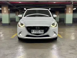 MAZDA 2 R AT 2018 (WHITE)