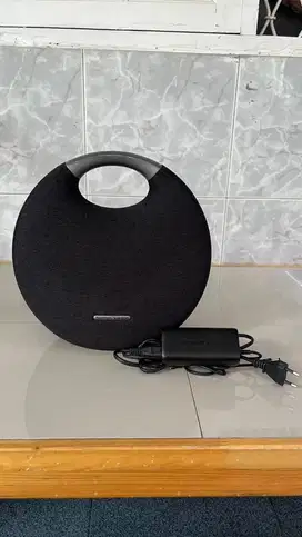 Harman Kardon Onyx Studio 5