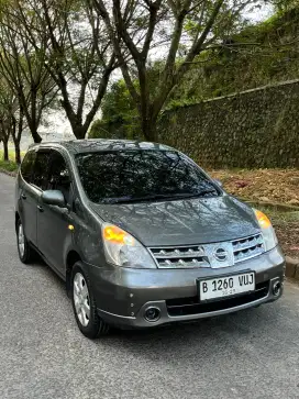 Jual mobil nisan livina