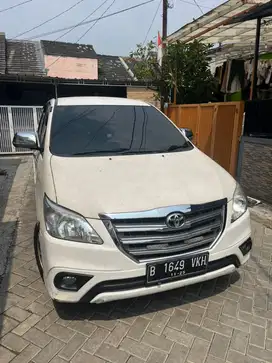 Toyota Kijang Innova 2015 Bensin
