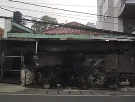 Dijual rumah SHM di Jalan Kebon Kacang, Wahid Hasyim, Jakarta Pusat