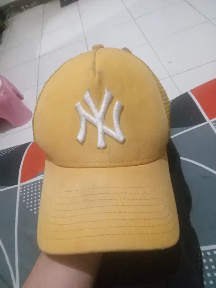 topi new era original