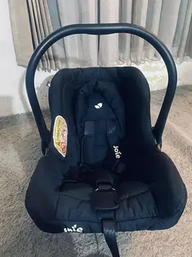 Carseat joie like new
